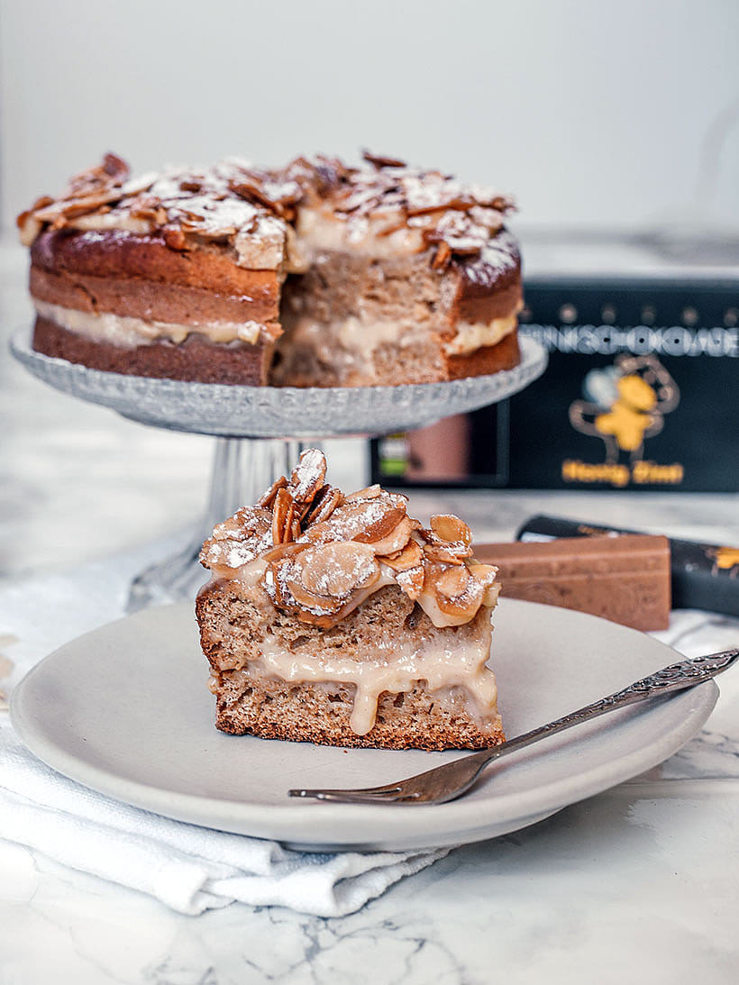 Bienenstichkuchen Mit Honig Zimt Rezept Zotter Schokolade